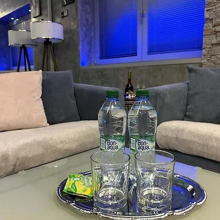 Life - Luxury In The Old Town. Apartment Bratislava