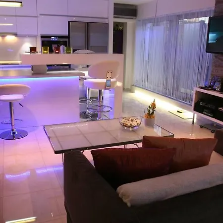 Apartment Life - Luxury In The Old Town. *
