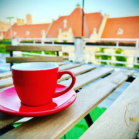 Life - Luxury In The Old Town. Apartmán *