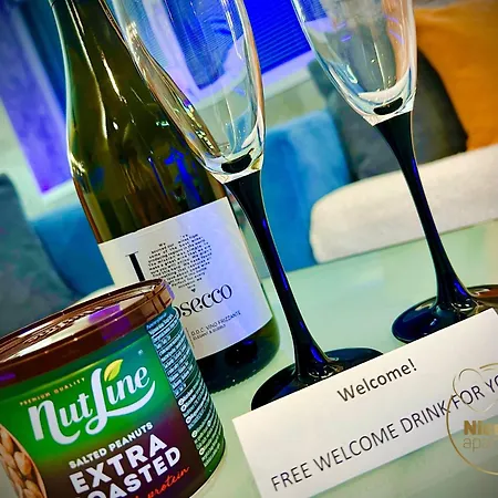 Life - Luxury In The Old Town. *