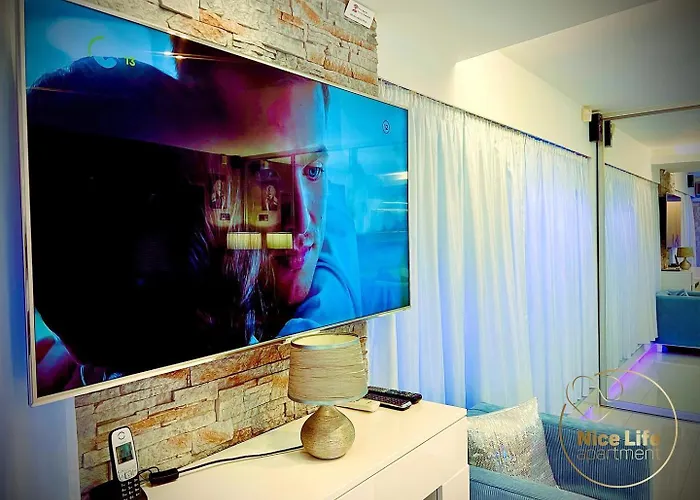 Apartament Life - Luxury In The Old Town.