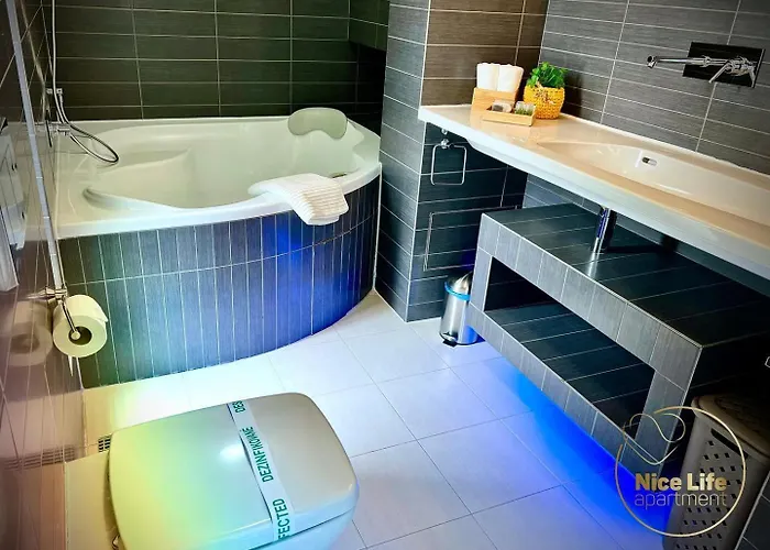 Life - Luxury In The Old Town. Apartamento *