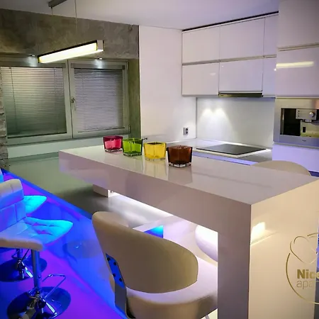 Life - Luxury In The Old Town. Bratysława